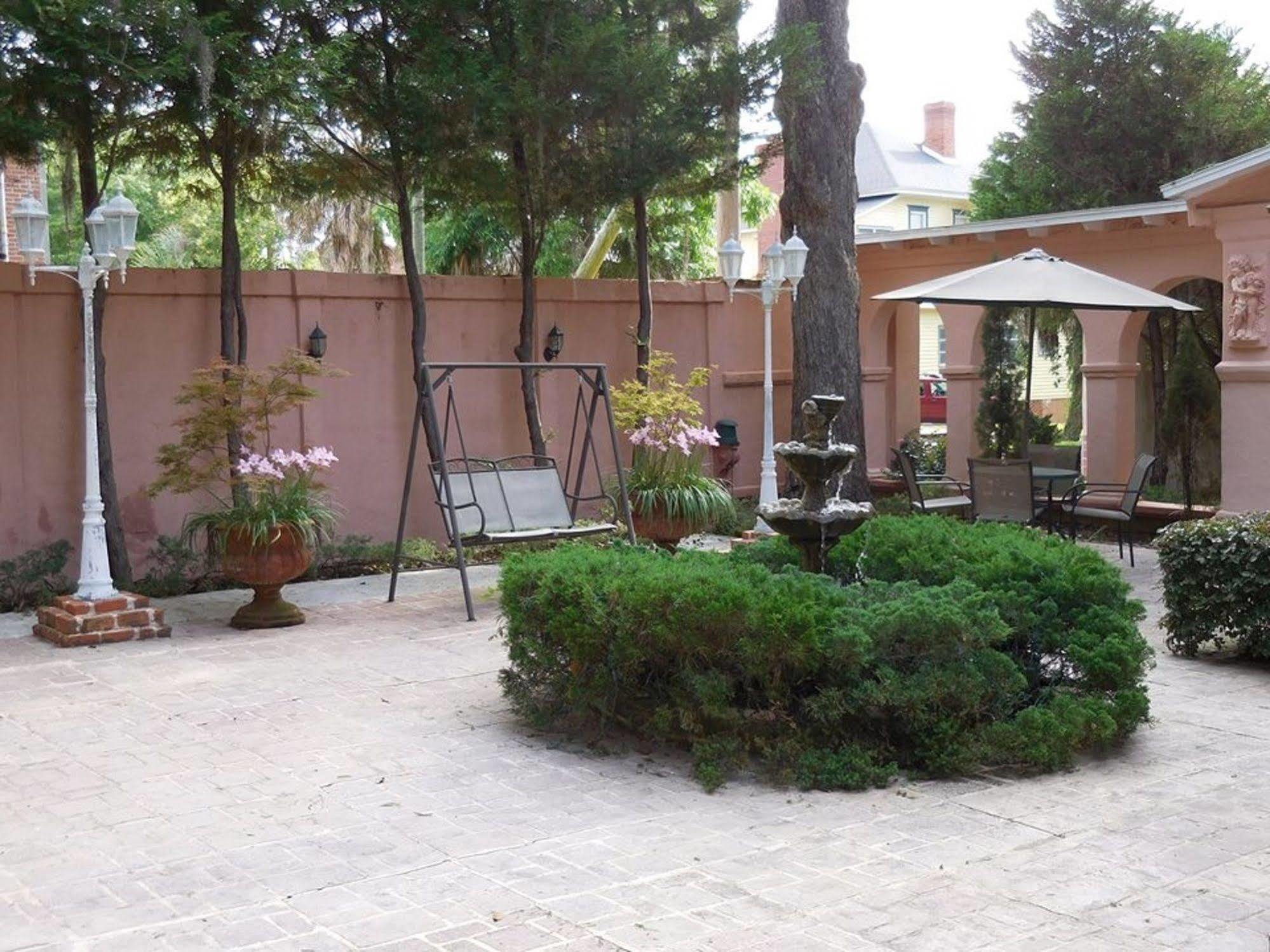 The Cottage Bed & Breakfast 蒙蒂塞洛 外观 照片